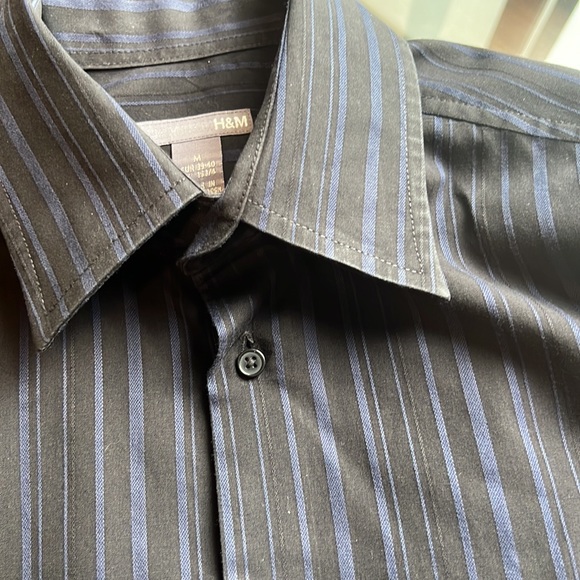 H&M dress shirt Medium neck 15 3/4 - Picture 2 of 2